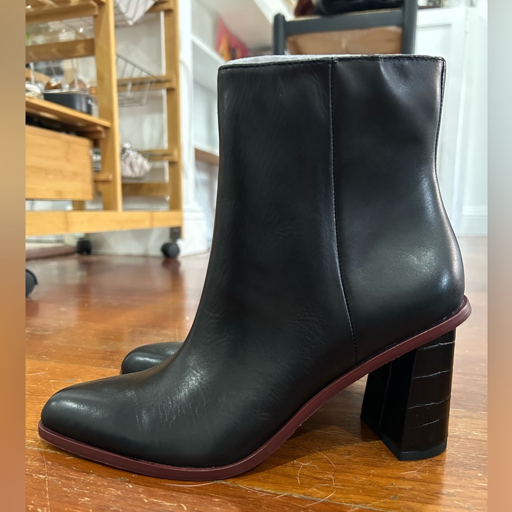 Dolce Vita Timone Size 6